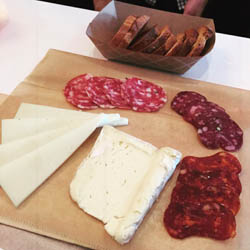 spin-the-bottle-wine-studio-dine-review