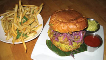 dakota lounge review