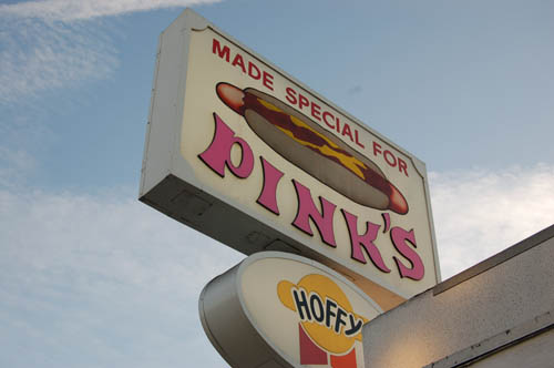 pink's-hot-dogs-los-angeles-dine-review